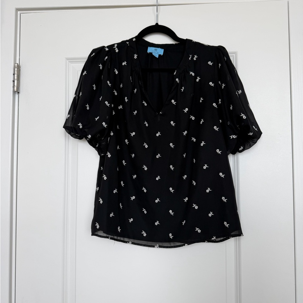 Cece Black Floral Women's Top